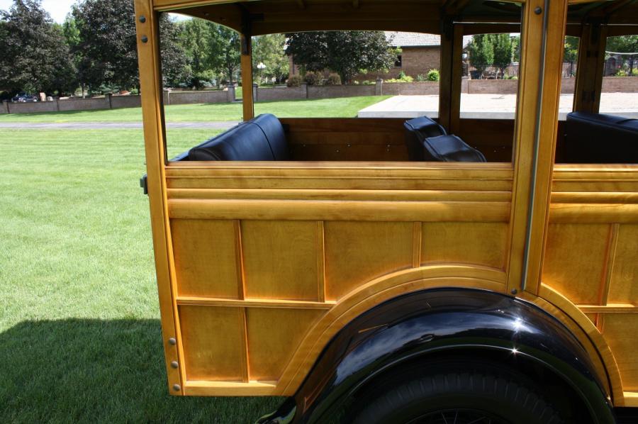  Ford Model B-150 Station Wagon 1932 года  (фото 8 из 15)